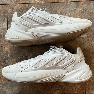 Adidas Ozelia Gray size USM9